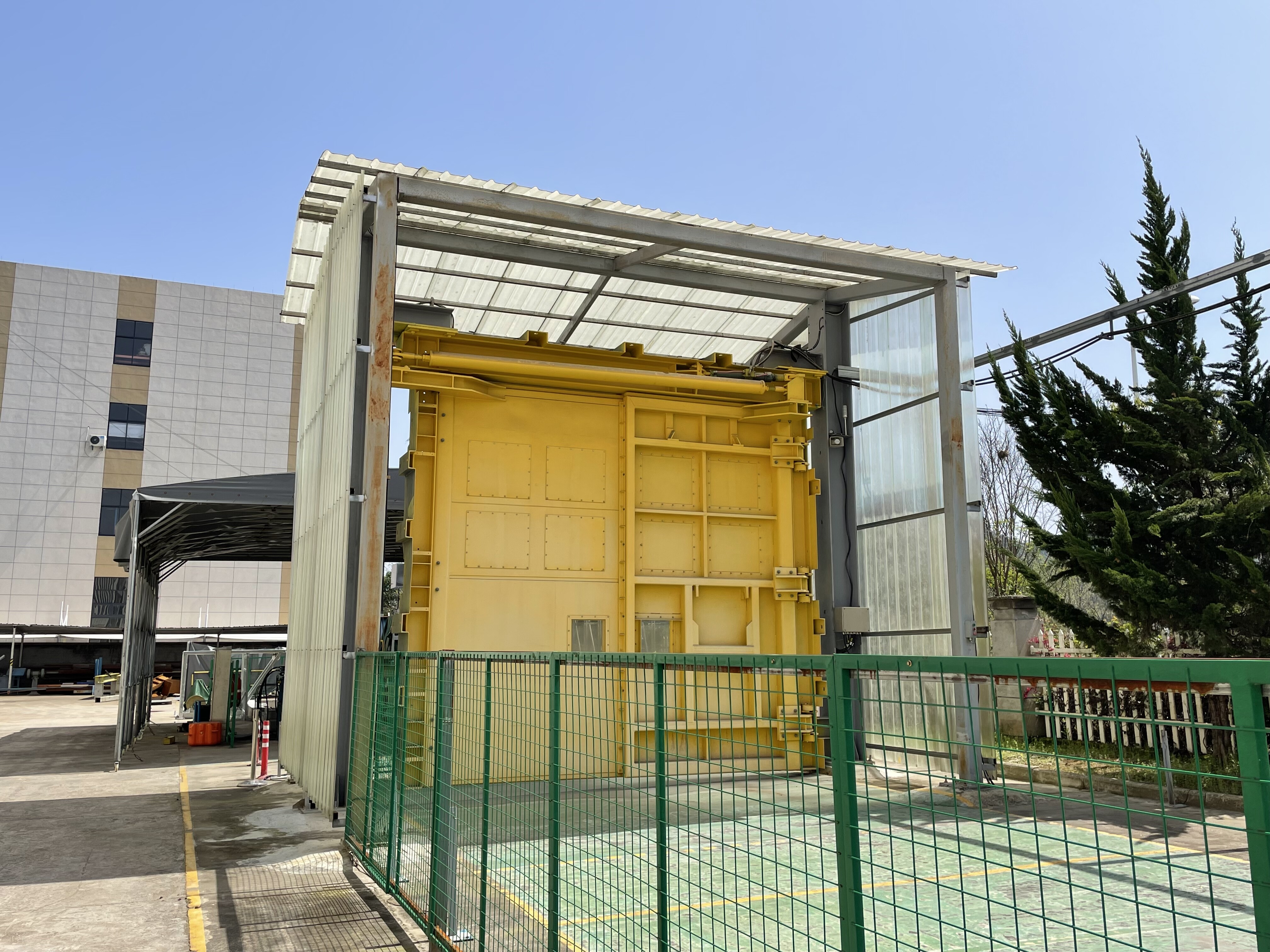 Puerta de ventilación o sistema de esclusa de aire